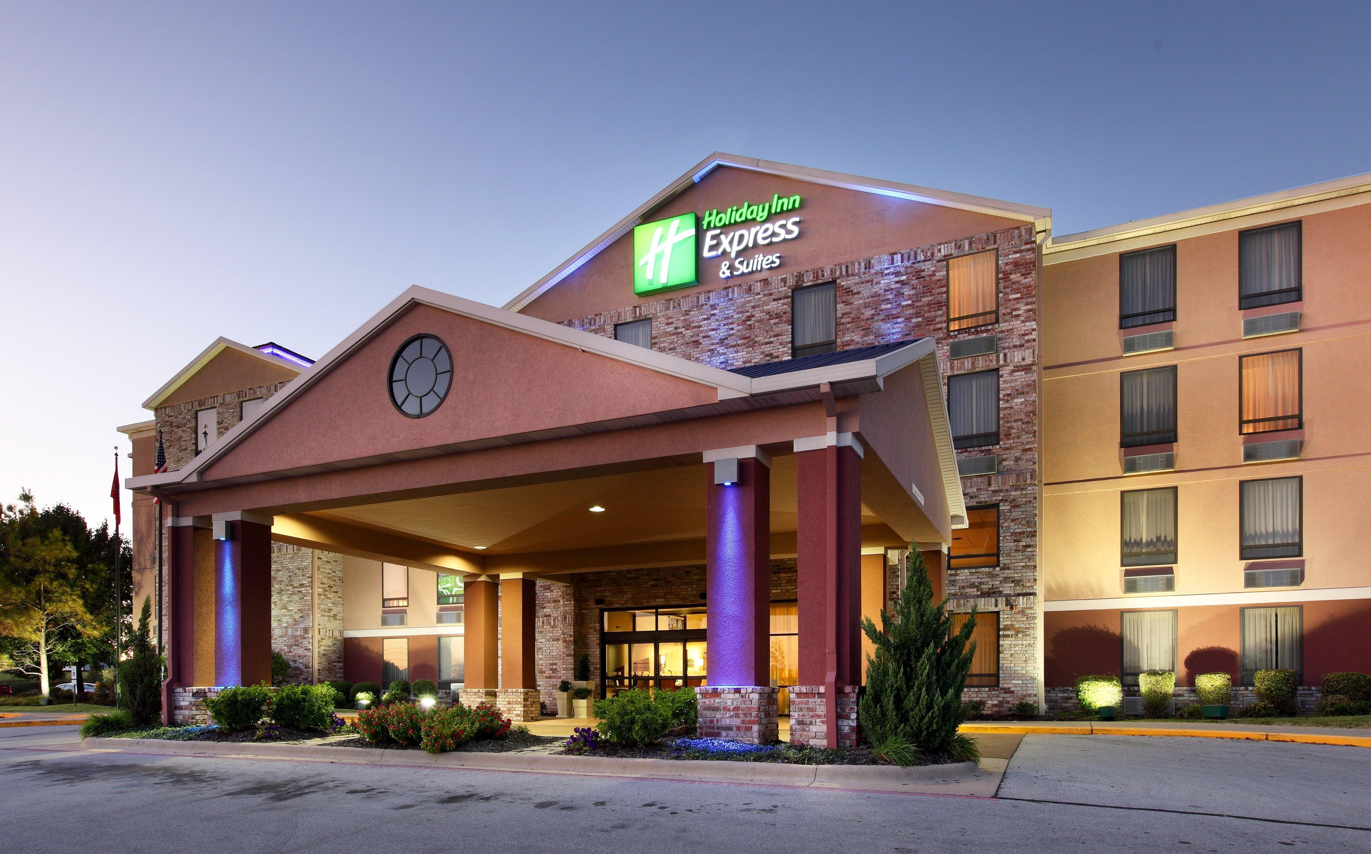Holiday Inn Express Hotel & Suites Harrison Eksteriør billede