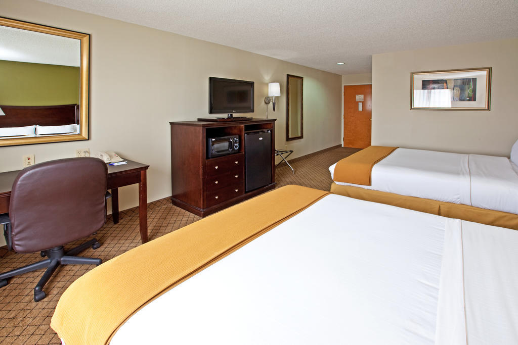 Holiday Inn Express Hotel & Suites Harrison Eksteriør billede