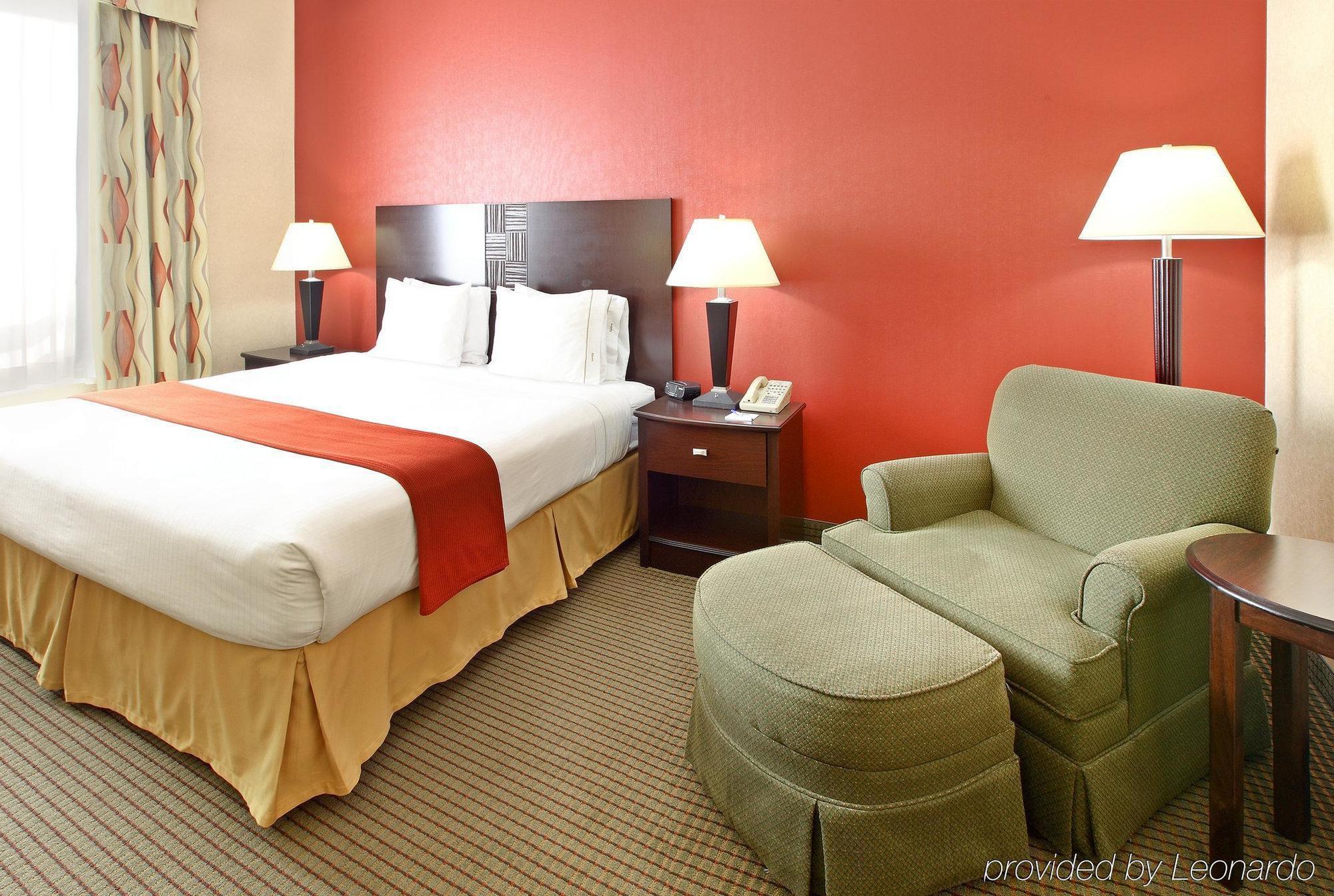 Holiday Inn Express Hotel & Suites Harrison Værelse billede