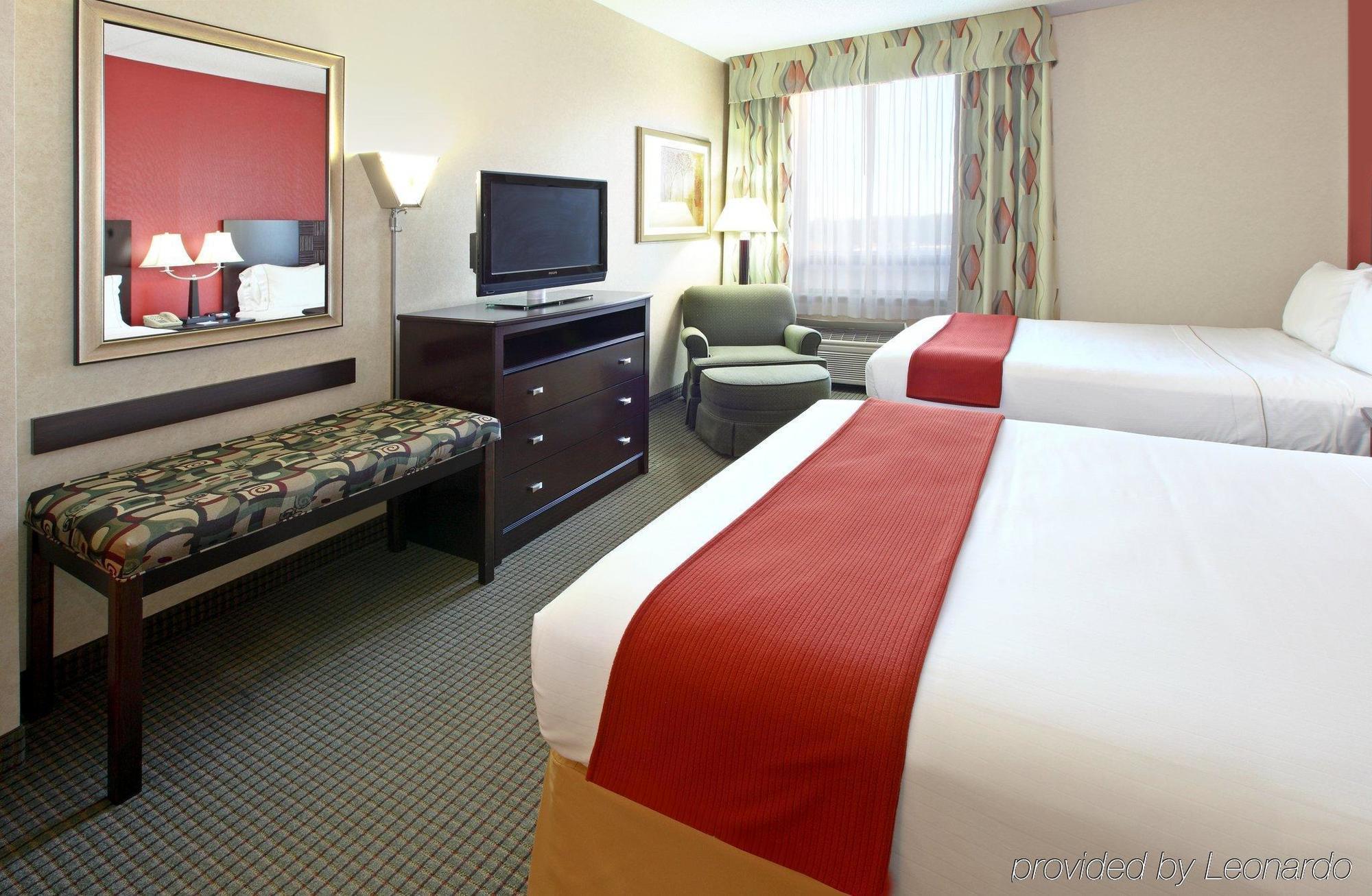 Holiday Inn Express Hotel & Suites Harrison Værelse billede