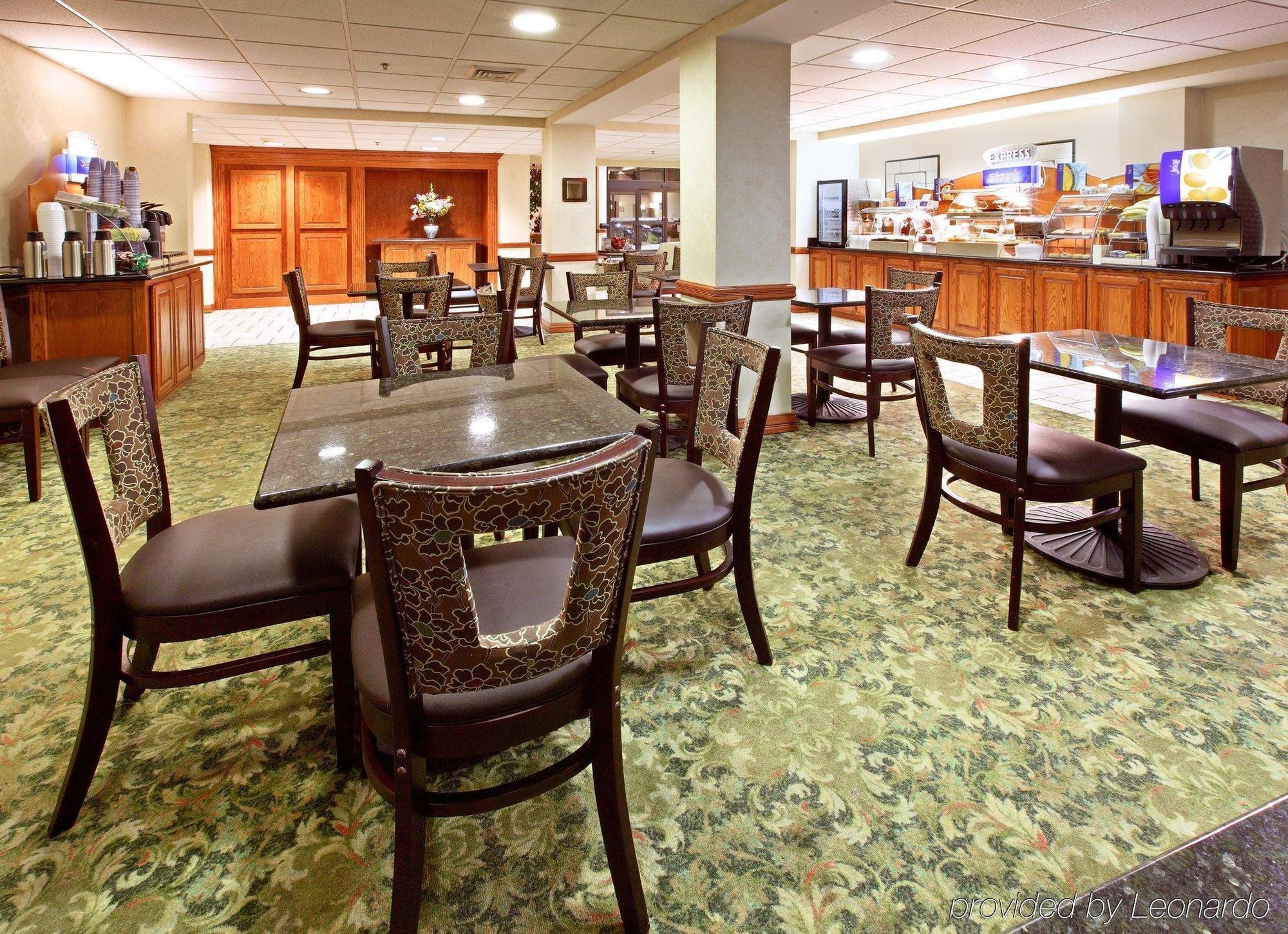 Holiday Inn Express Hotel & Suites Harrison Eksteriør billede